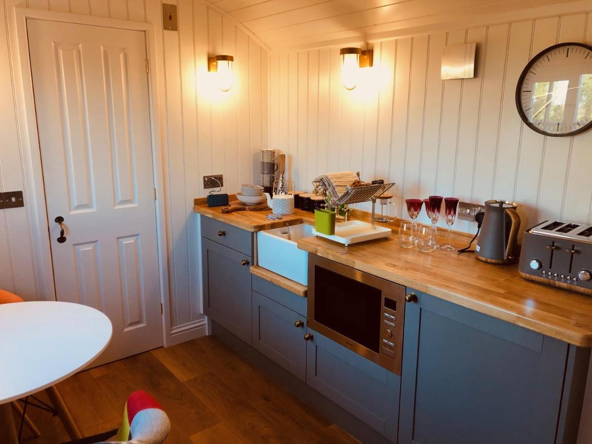 Somerleyton Meadows - The Hideaway Hut & Hot Tub Herringfleet Exterior foto